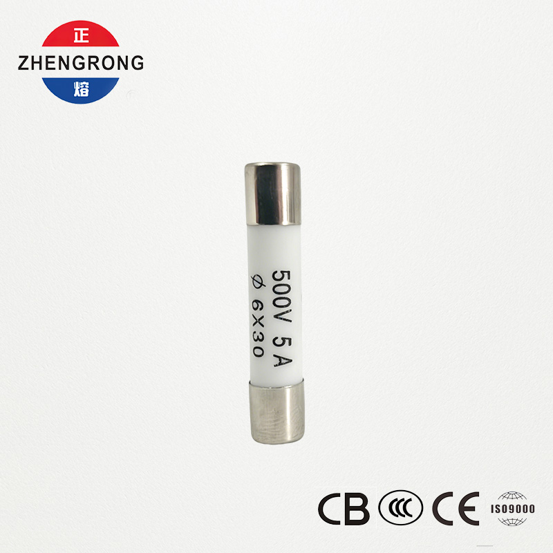 अन्तर्राष्ट्रिय वितरकहरूको लागि उच्च गुणस्तरको 6*30mm R058 Fuses 5A