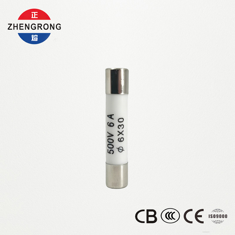 अन्तर्राष्ट्रिय वितरकहरूको लागि उच्च गुणस्तरको 6*30mm R058 Fuses 6A
